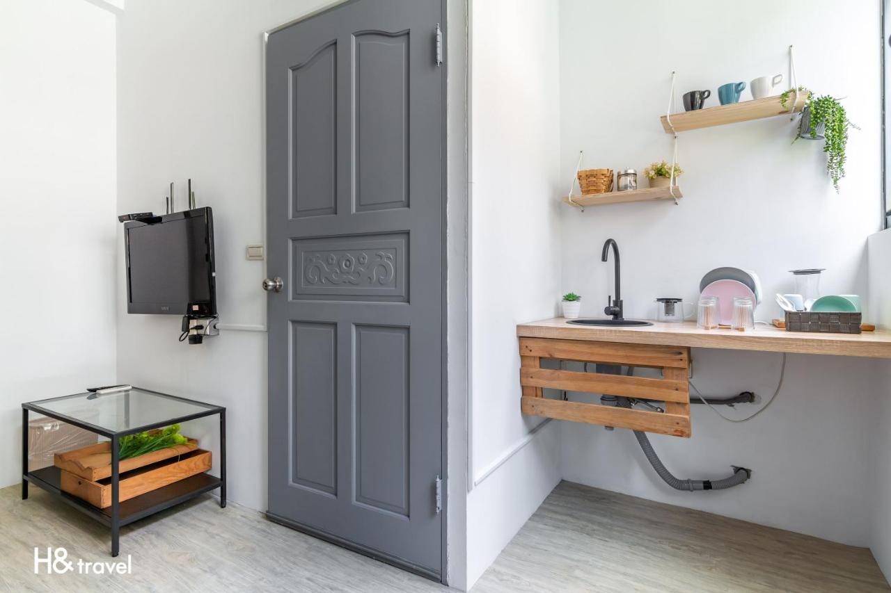 Sleepier Multi-Minsu Tainan Apartment Luaran gambar