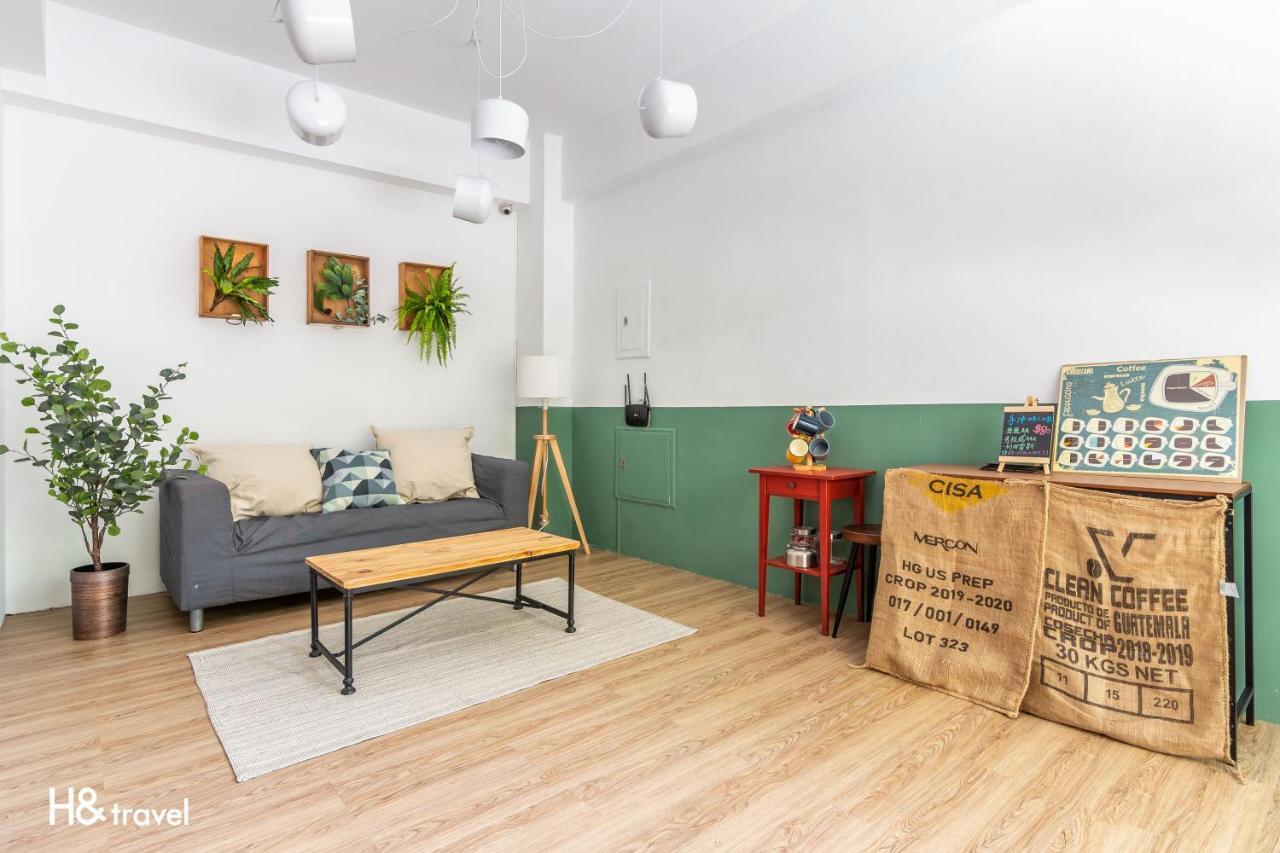 Sleepier Multi-Minsu Tainan Apartment Luaran gambar